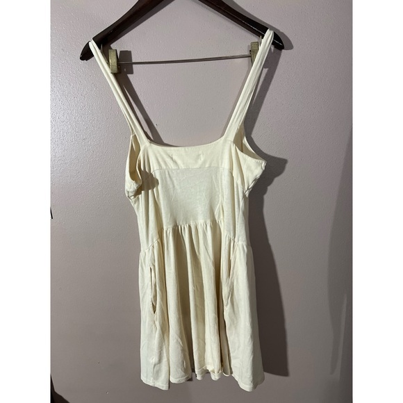 Free people beach Elegant Cream Sleeveless Top - Picture 4 of 6